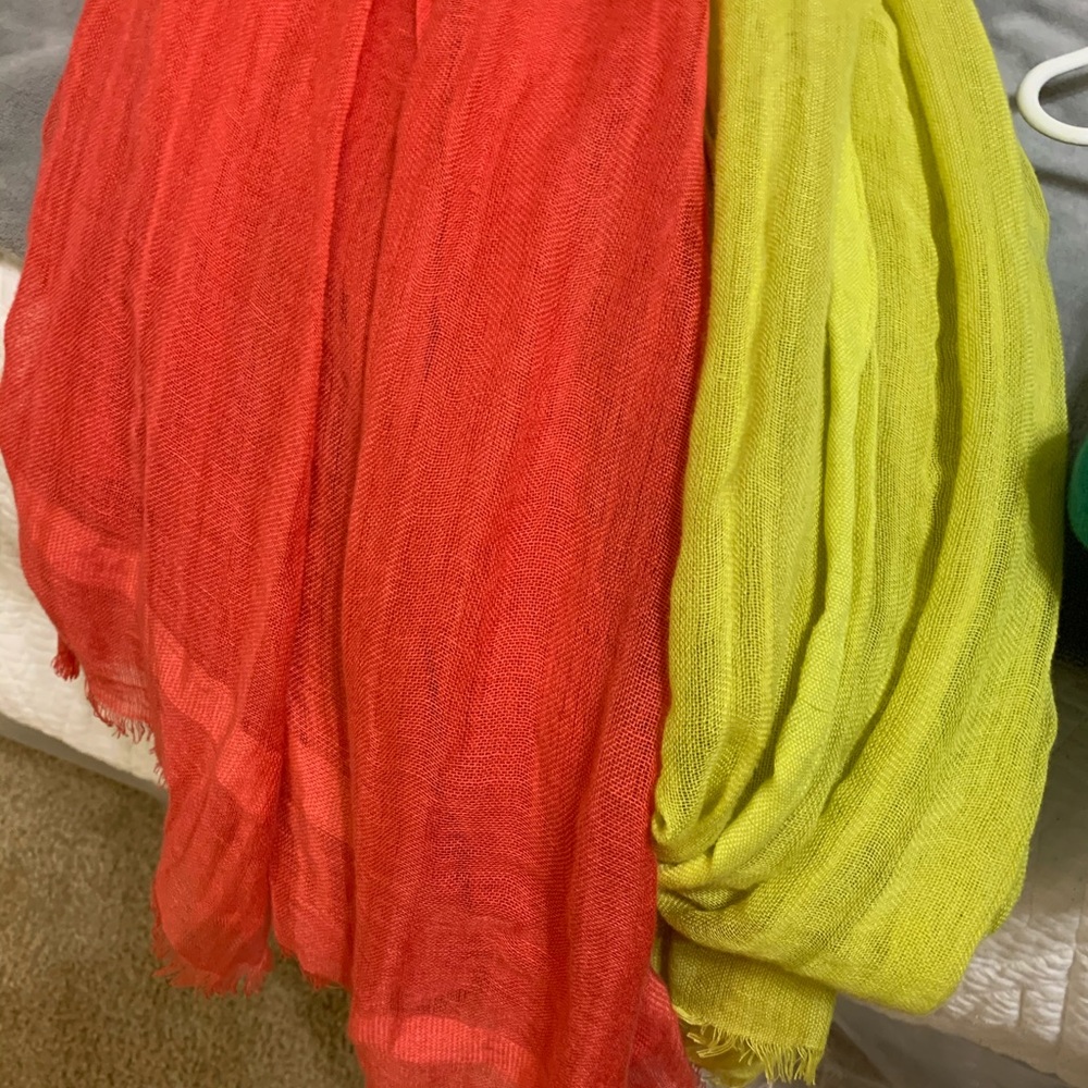Scarfs